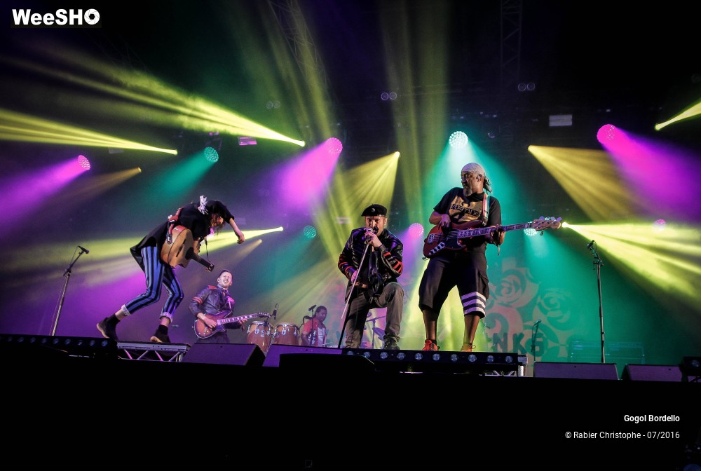 33/45 photos du spectacle Gogol Bordello