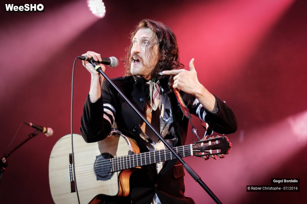 43/45 photos du spectacle Gogol Bordello