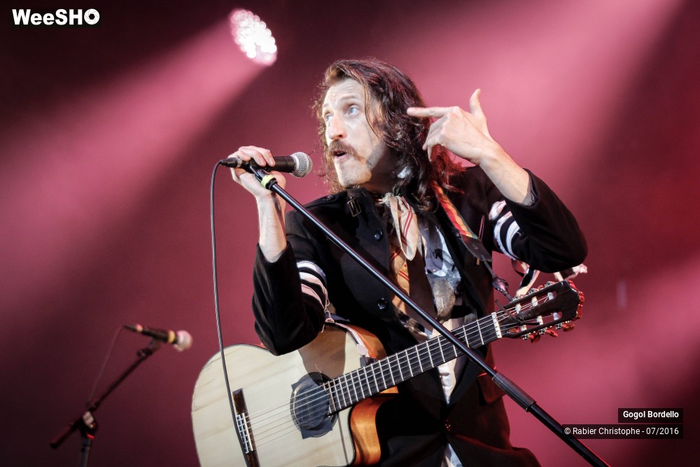 44/45 photos du spectacle Gogol Bordello