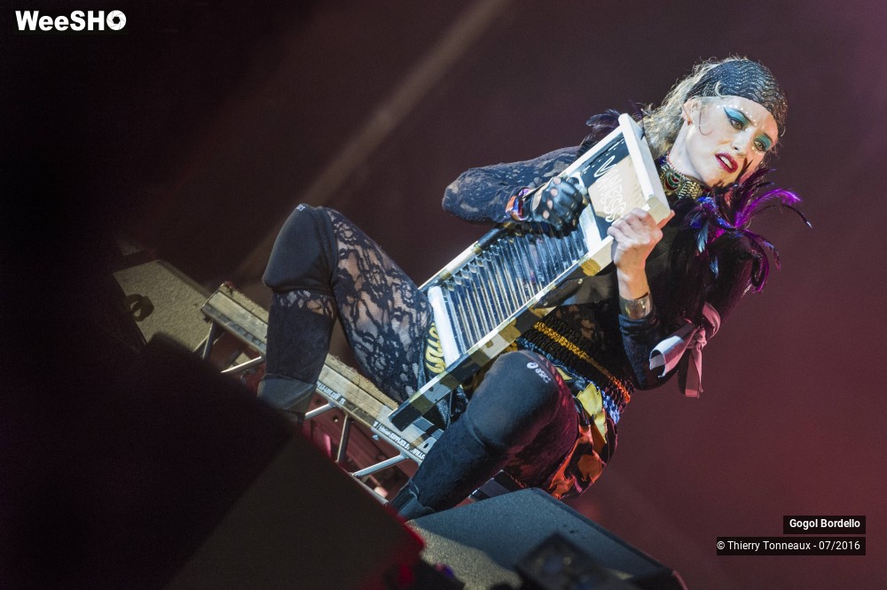 23/50 photos du spectacle Gogol Bordello 2