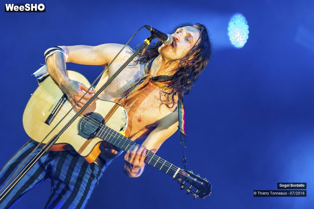 2/43 photos du spectacle Gogol Bordello 1