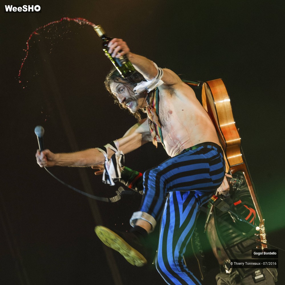 12/43 photos du spectacle Gogol Bordello 1