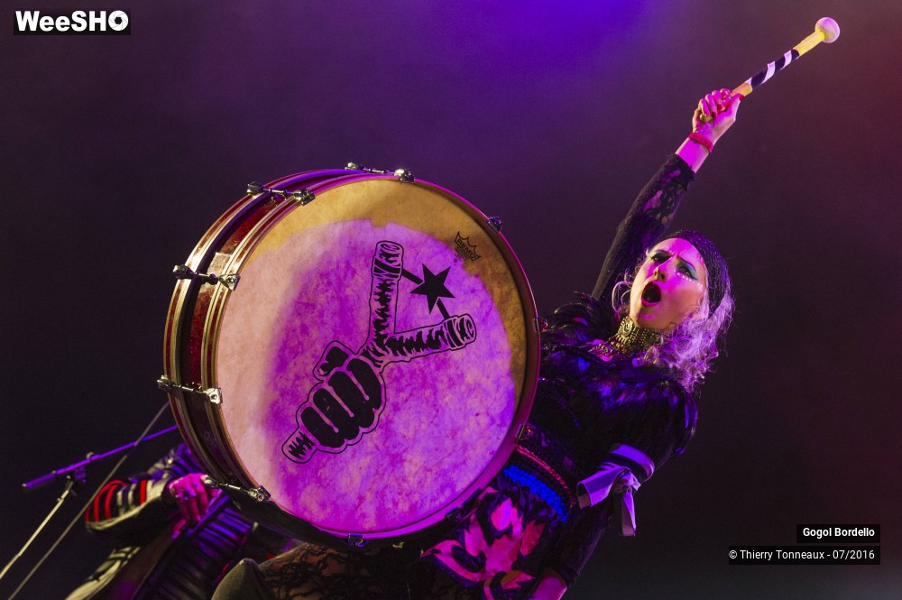 22/43 photos du spectacle Gogol Bordello 1