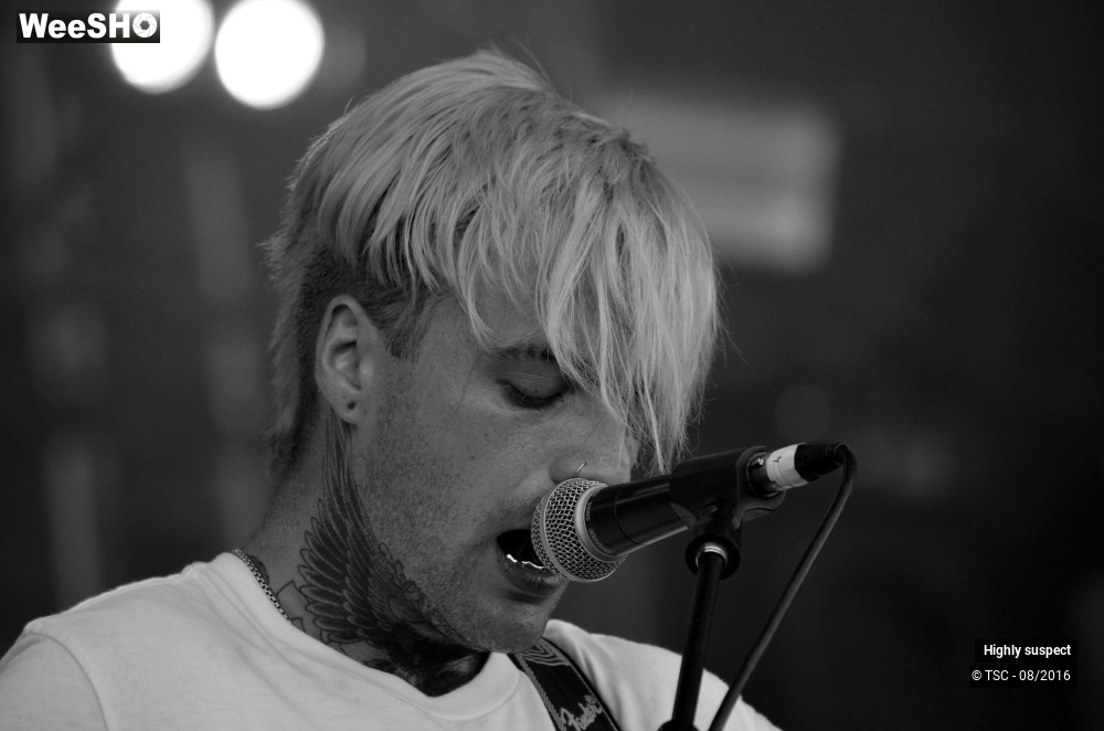 7/12 photos du spectacle Highly suspect