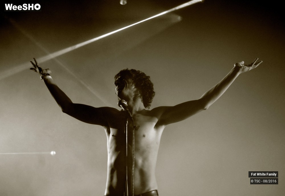 5/10 photos du spectacle Fat White Family