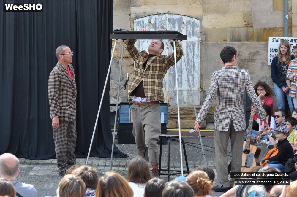 16/51 photos du spectacle Autorisation de sortie