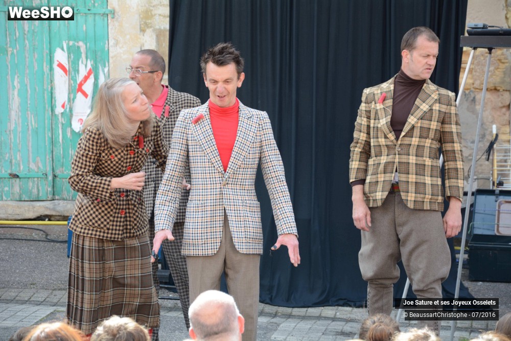 19/51 photos du spectacle Autorisation de sortie