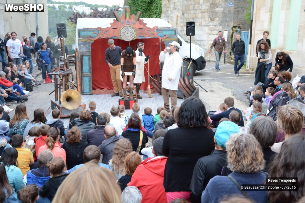 16/29 photos du spectacle Le Théâtre des Expériences Temporelles