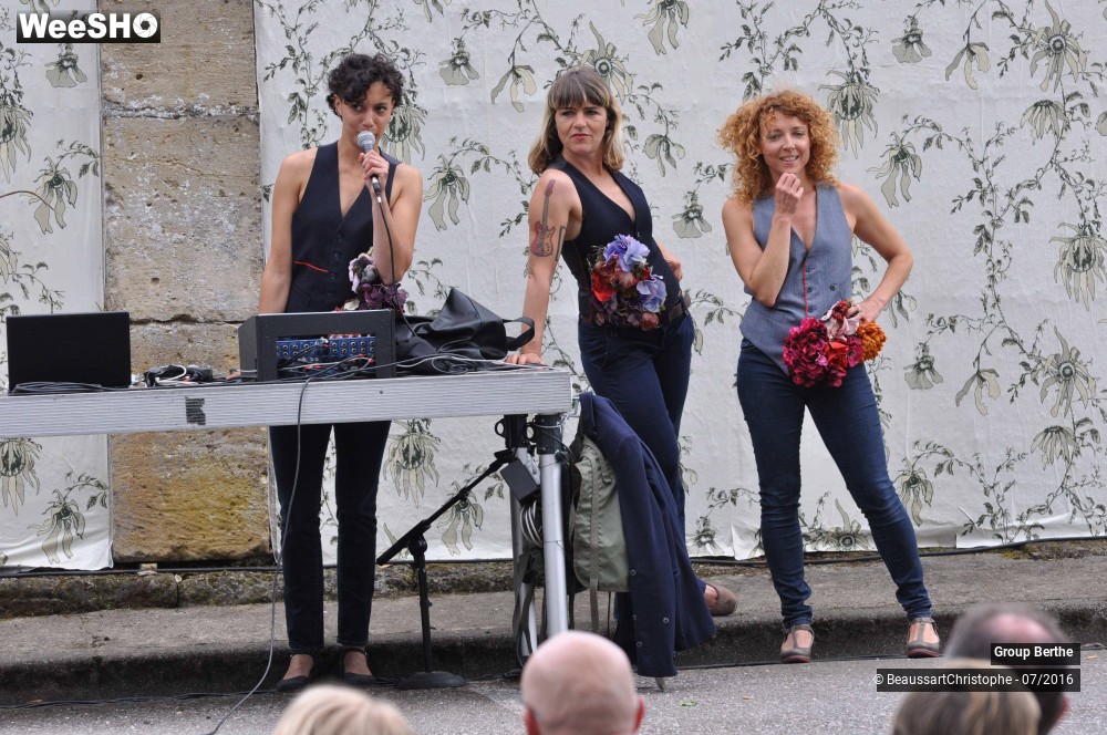 40/43 photos du spectacle Orties