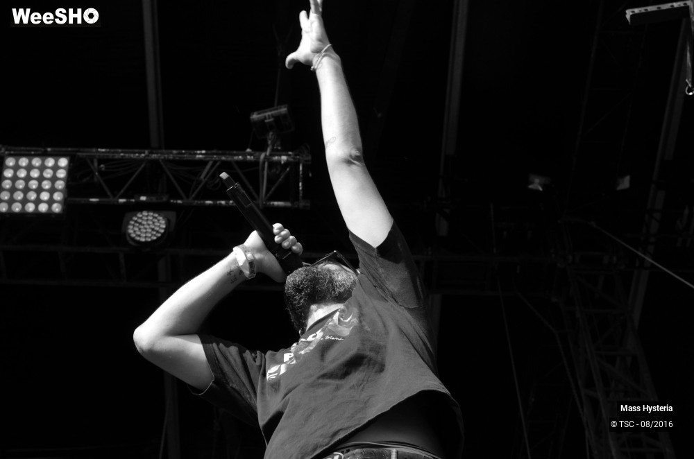 2/17 photos du spectacle Mass Hysteria