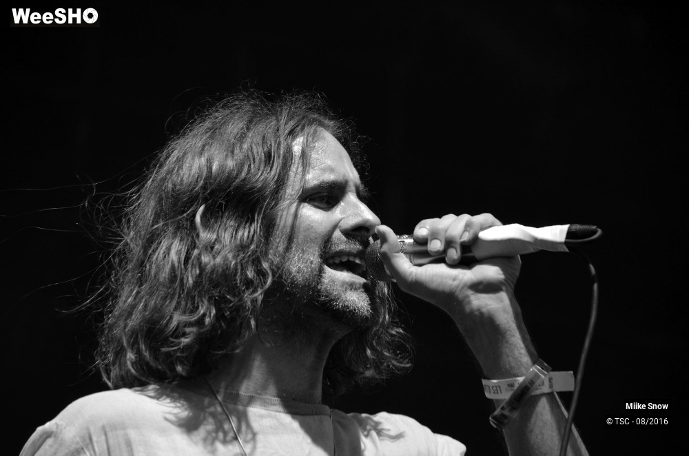 1/9 photos du spectacle Miike Snow