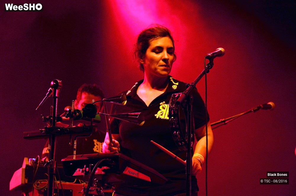 19/19 photos du spectacle Black Bones