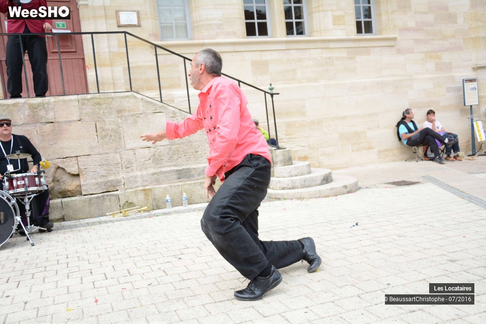 20/42 photos du spectacle Bouzouk Brass Band