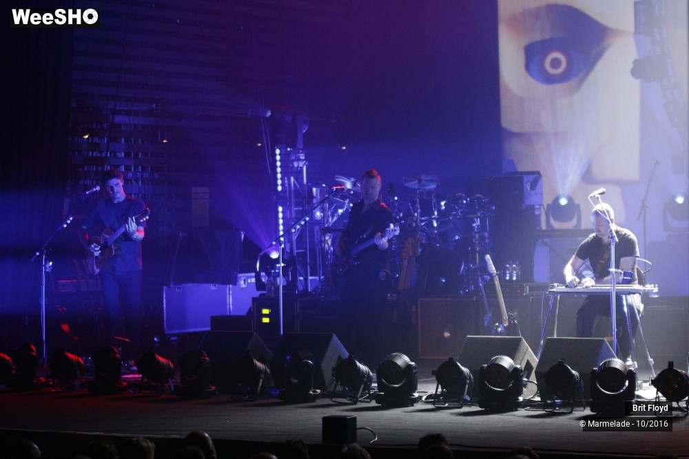 27/28 photos du spectacle Brit Floyd