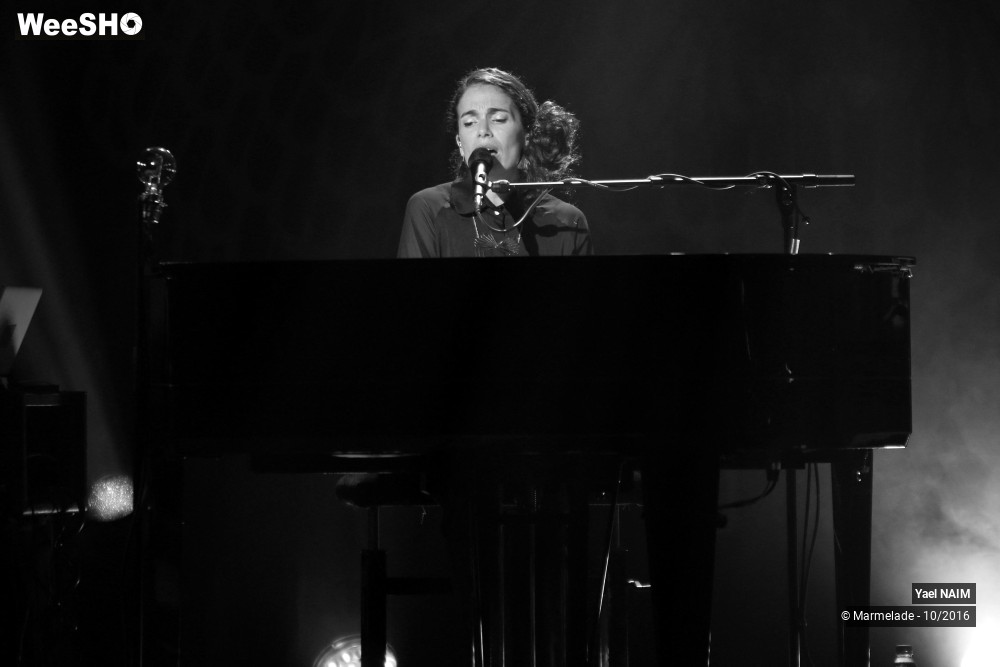 21/40 photos du spectacle Yael Naim