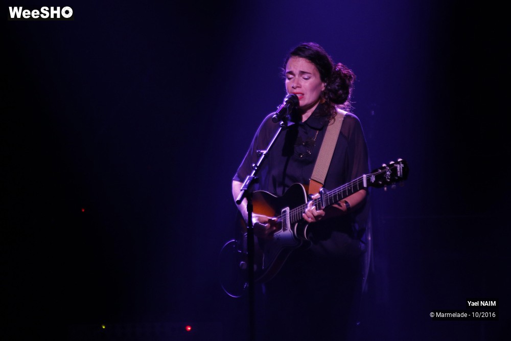 23/40 photos du spectacle Yael Naim