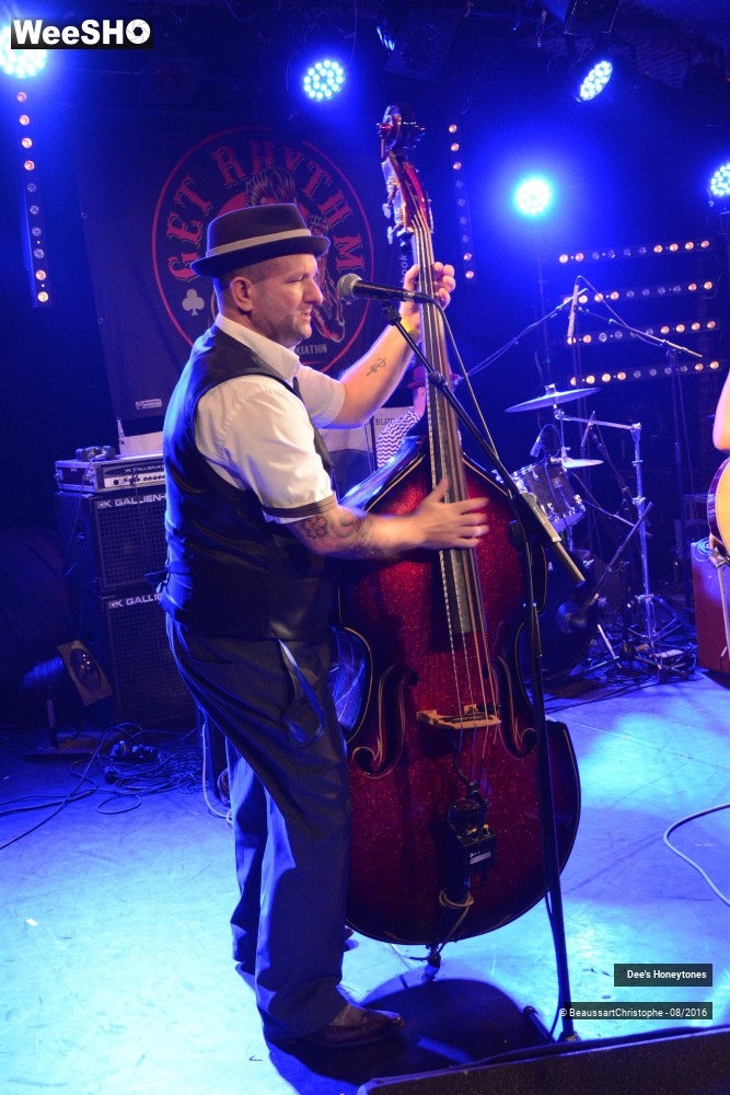 10/42 photos du spectacle Dee's Honeytones