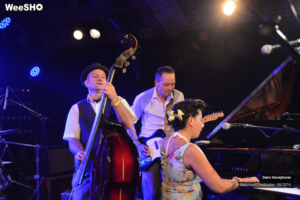 17/42 photos du spectacle Dee's Honeytones