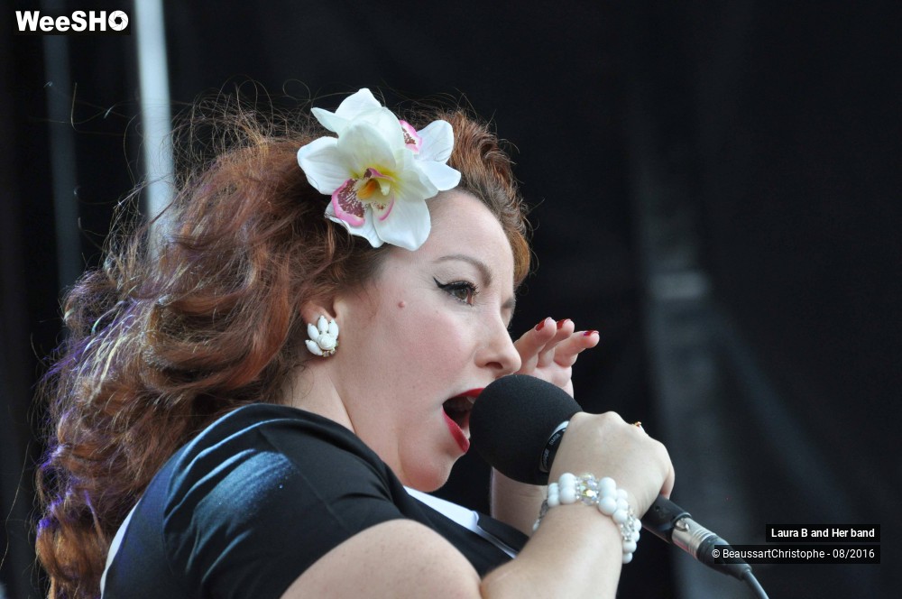 8/37 photos du spectacle Laura B & Her Band