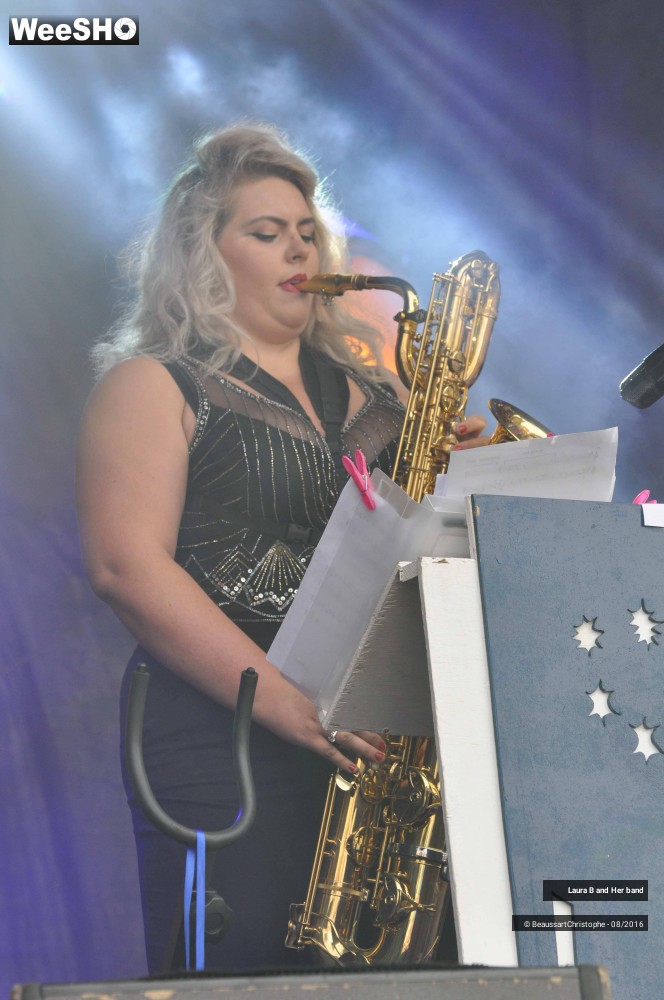 17/37 photos du spectacle Laura B & Her Band