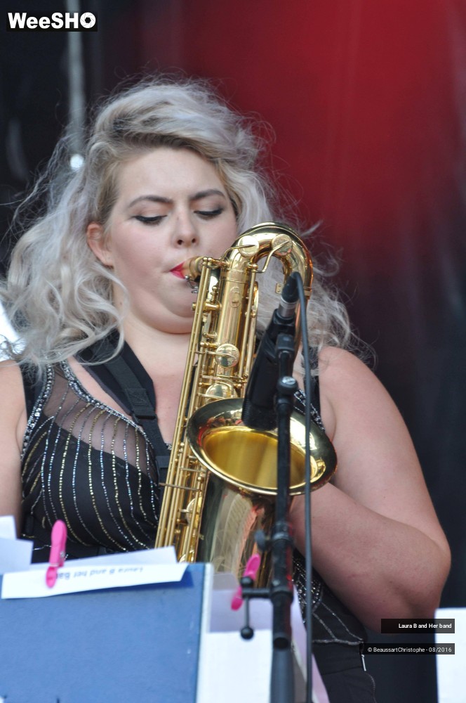 25/37 photos du spectacle Laura B & Her Band