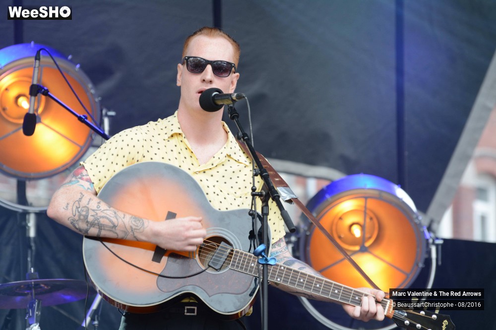 13/21 photos du spectacle Marc Valentine & The Red Arrows