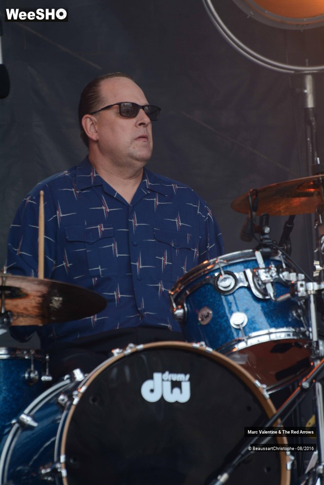 14/21 photos du spectacle Marc Valentine & The Red Arrows