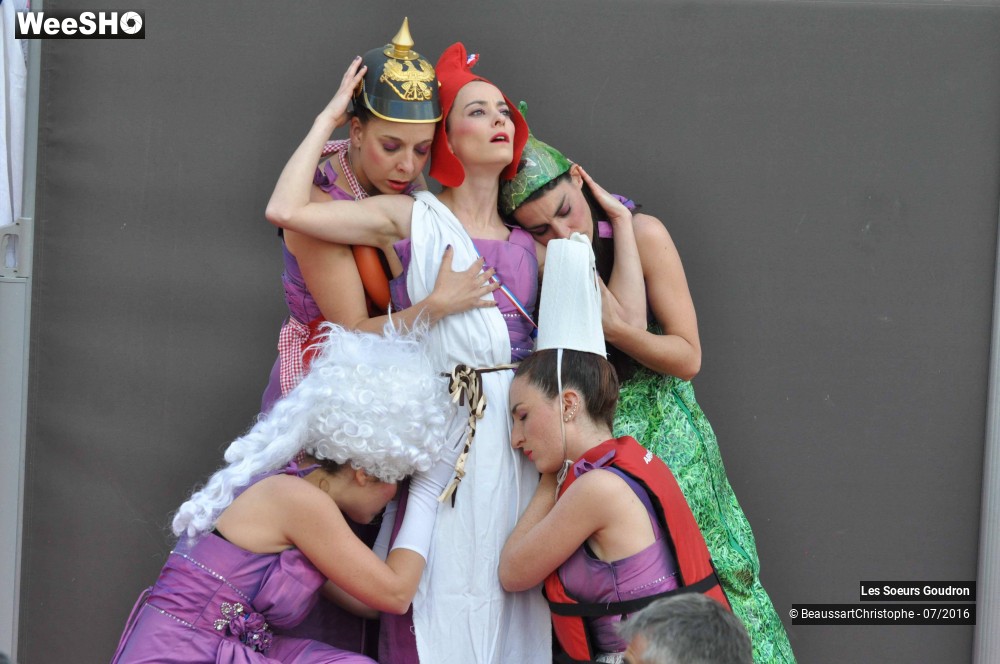 41/51 photos du spectacle Dames de France