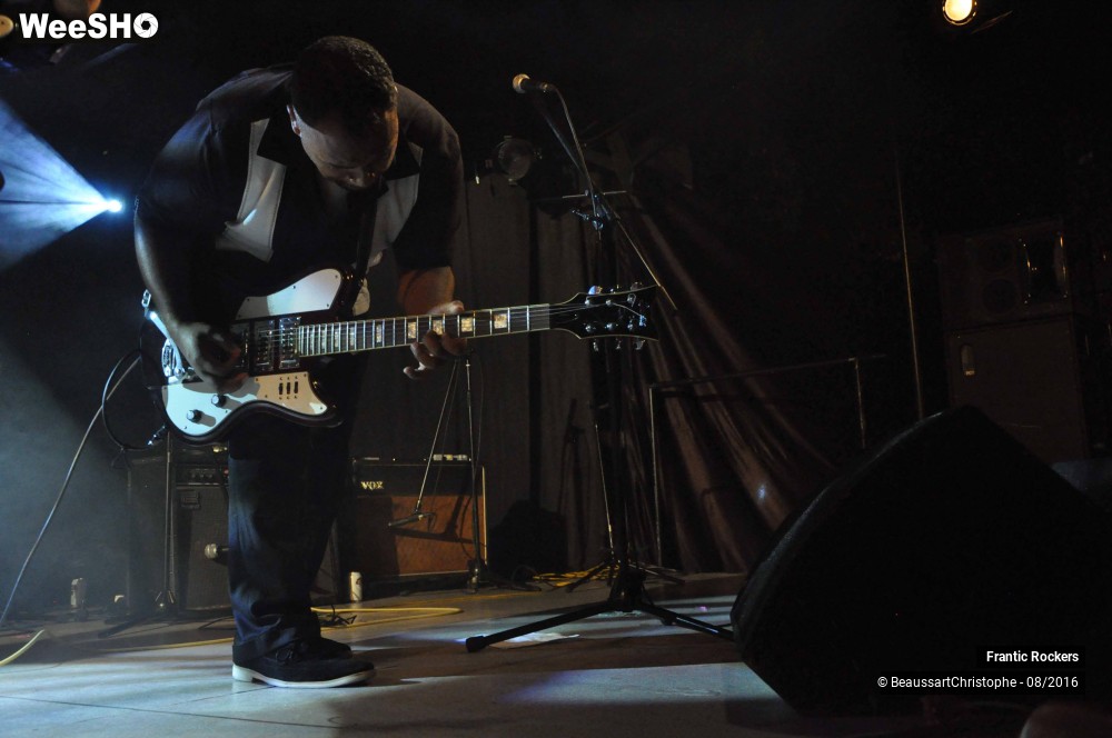 24/25 photos du spectacle Frantic Rockers