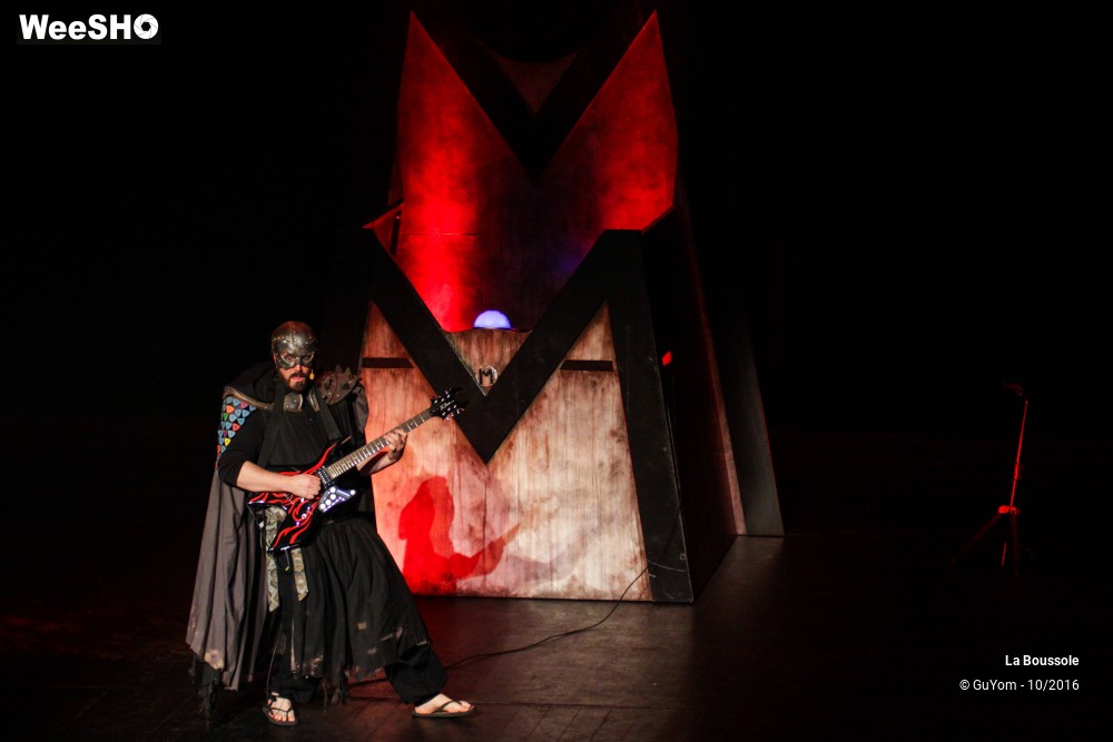 21/50 photos du spectacle Le Mystérieux Mystère des Super-Héros