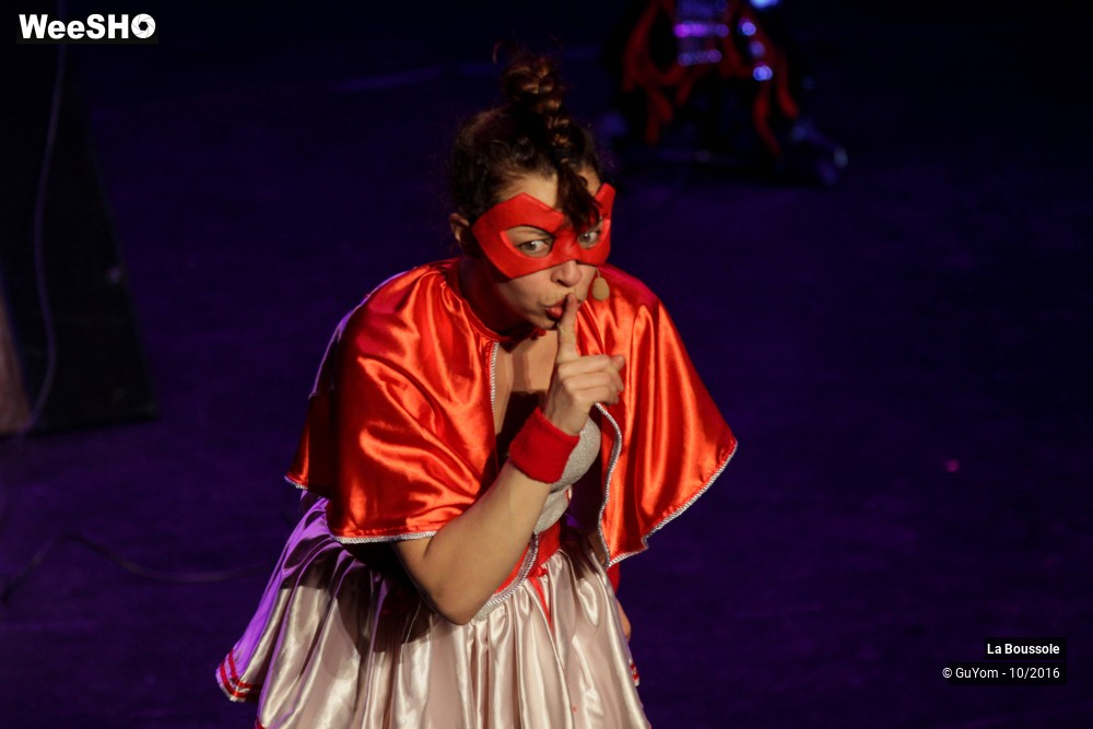 30/50 photos du spectacle Le Mystérieux Mystère des Super-Héros