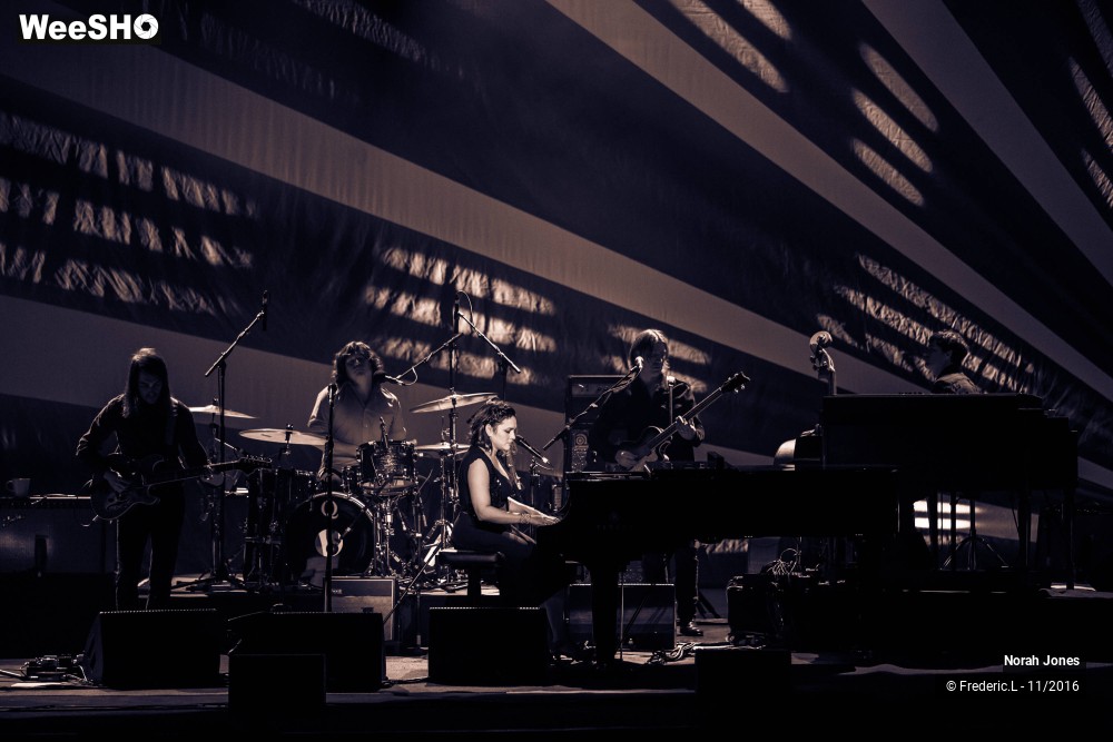 5/34 photos du spectacle Norah Jones