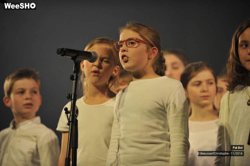 1/18 photos du spectacle Pat Bol et la chorale de l'école de musique