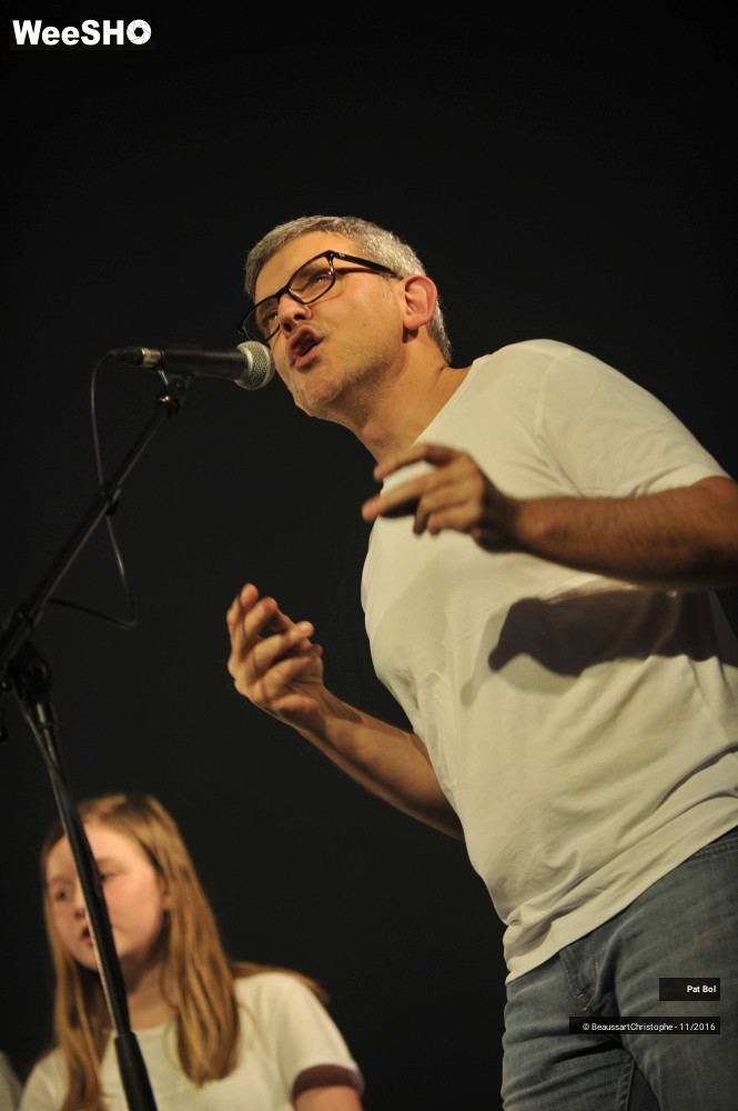 13/18 photos du spectacle Pat Bol et la chorale de l'école de musique