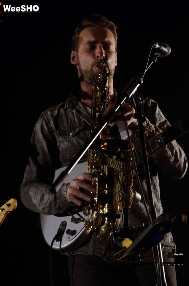 28/29 photos du spectacle Miguel M