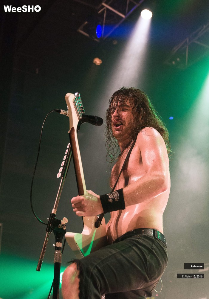 17/18 photos du spectacle Airbourne