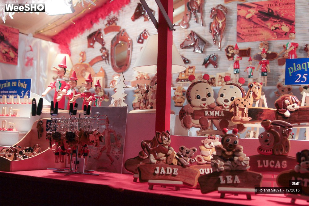 6/41 photos du spectacle ballade dans les chalets de noel