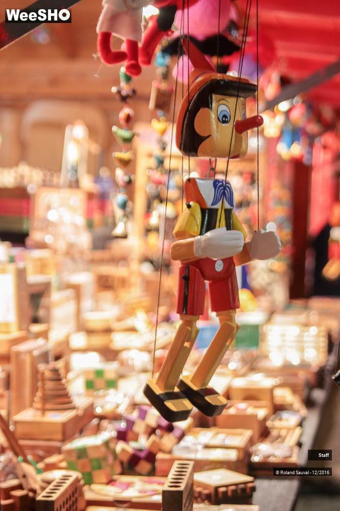 13/41 photos du spectacle ballade dans les chalets de noel