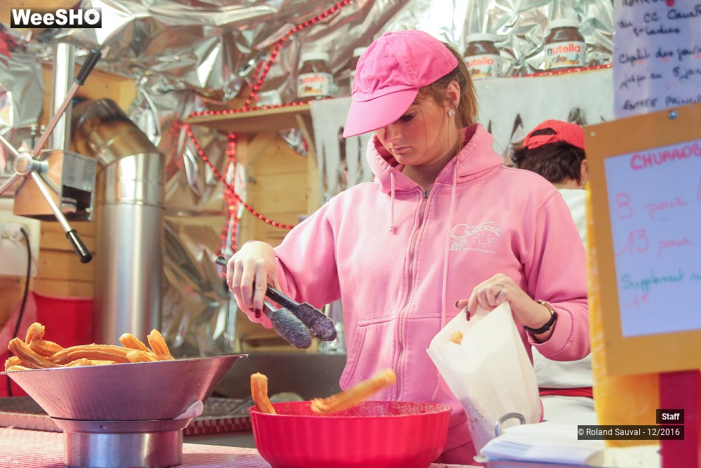 16/41 photos du spectacle ballade dans les chalets de noel