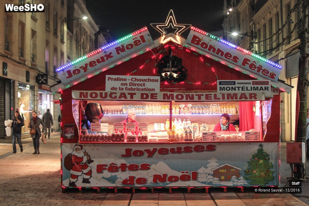 35/41 photos du spectacle ballade dans les chalets de noel