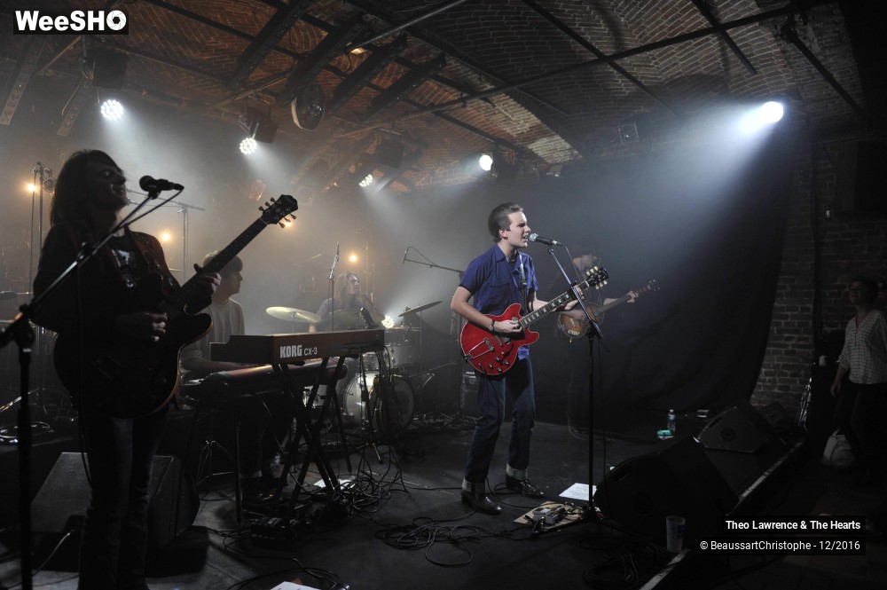 19/35 photos du spectacle Theo Lawrence & The Hearts