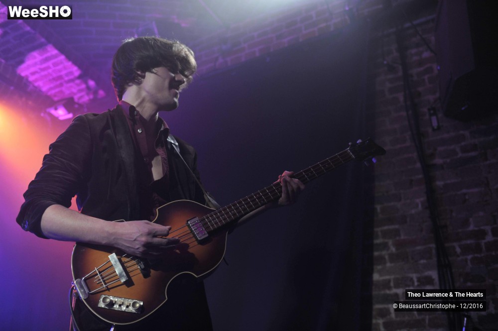 27/35 photos du spectacle Theo Lawrence & The Hearts