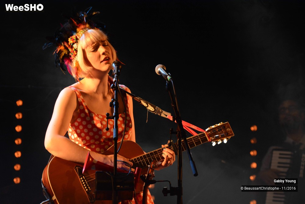 3/34 photos du spectacle Gabby Young and Other animals