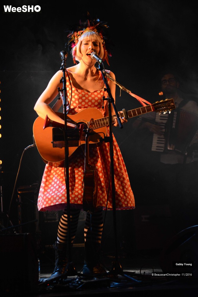 18/34 photos du spectacle Gabby Young and Other animals
