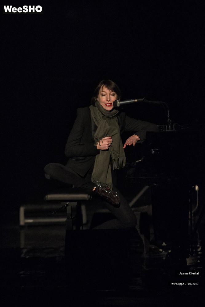 3/6 photos du spectacle Jeanne Cherhal