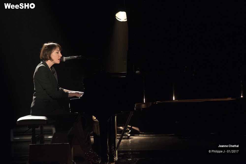 5/6 photos du spectacle Jeanne Cherhal