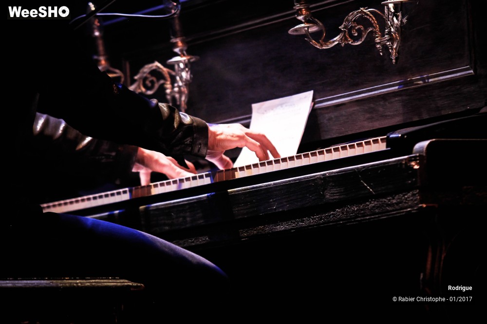 9/55 photos du spectacle Rodrigue