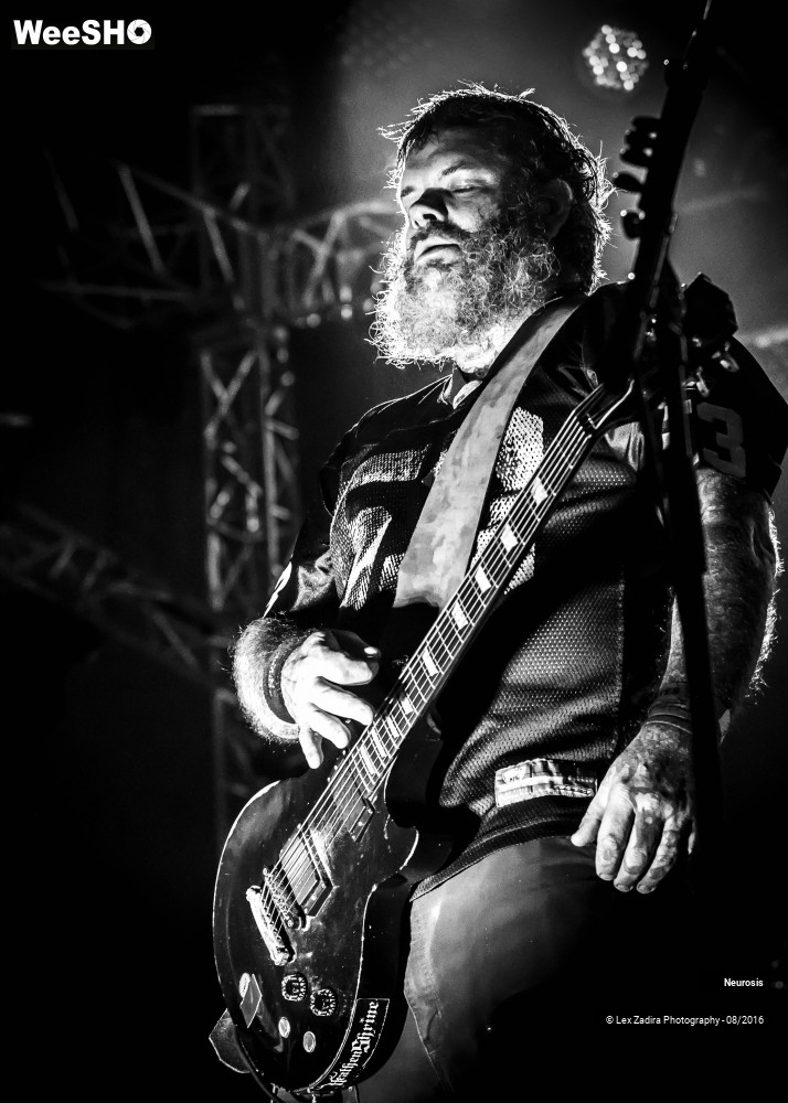 6/7 photos du spectacle Neurosis