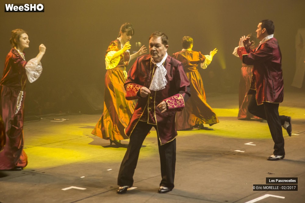 15/50 photos du spectacle Les Pascrecelles de Fourmies