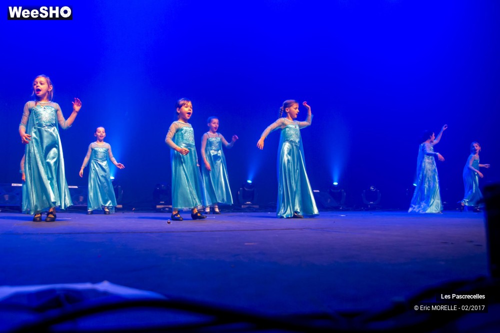 34/50 photos du spectacle Les Pascrecelles de Fourmies